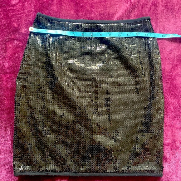 Medium Talula Black Sequin Skirt - Picture 2 of 6